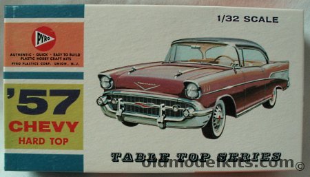 Pyro 1/32 Chevrolet 1957 Bel-Air Two Door Hardtop, C294-50 plastic model kit